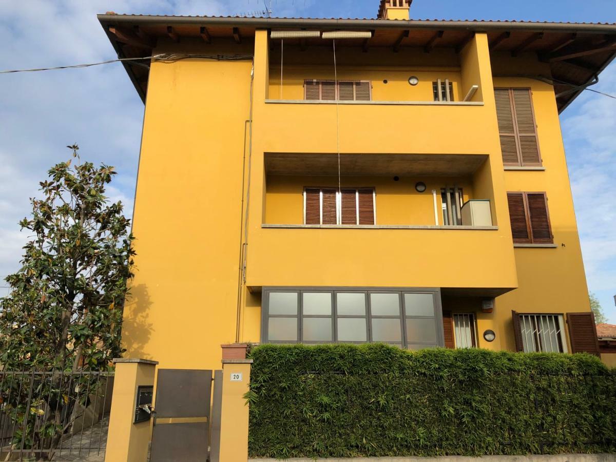 Michelino'S House Apartment Болоня Екстериор снимка